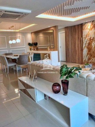 Apartamento com 3 Quartos à Venda, 203 m² em Guararapes - Fortaleza