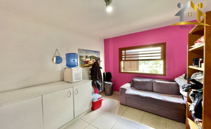 Imagem Casa com 3 Quartos à Venda, 233 m² em Granja Viana - Carapicuíba Imagem Casa com 3 Quartos à Venda, 233 m² em Granja Viana - Carapicuíba