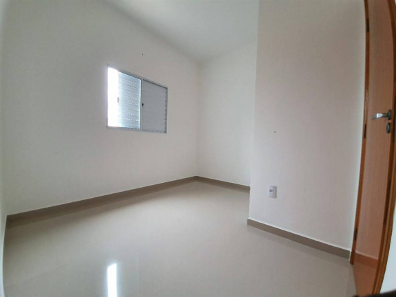 Imagem Casa com 2 Quartos à Venda, 40 m² em Caicara - Praia Grande Imagem Casa com 2 Quartos à Venda, 40 m² em Caicara - Praia Grande
