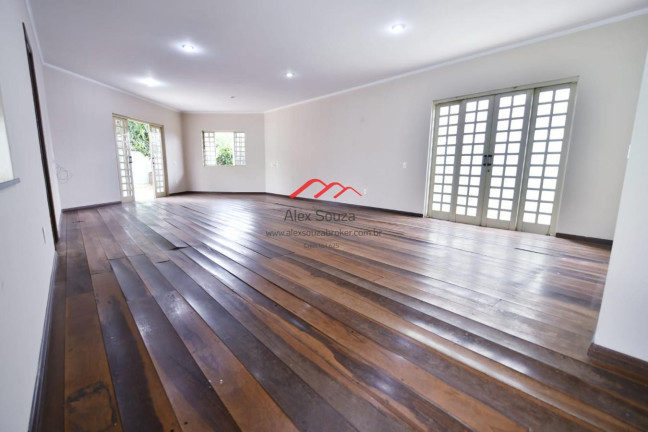 Imagem Casa com 3 Quartos à Venda, 220 m² em Bosque Das Palmeiras - Campinas Imagem Casa com 3 Quartos à Venda, 220 m² em Bosque Das Palmeiras - Campinas
