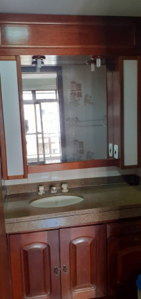 Imagem Imóvel com 4 Quartos à Venda, 181 m² em Icaraí - Niterói Imagem Imóvel com 4 Quartos à Venda, 181 m² em Icaraí - Niterói