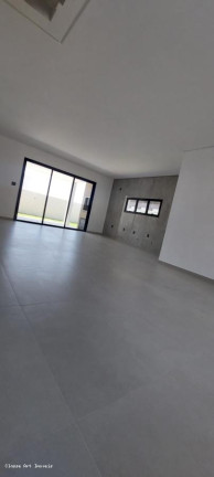 Imagem Casa com 3 Quartos à Venda, 200 m² em Ingleses Norte - Florianópolis