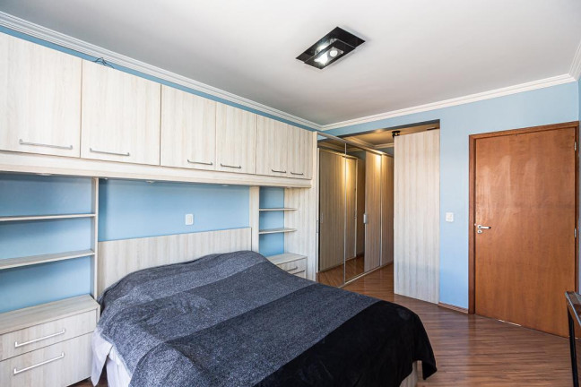 Imagem Sobrado com 4 Quartos à Venda, 145 m² em Uberaba - Curitiba Imagem Sobrado com 4 Quartos à Venda, 145 m² em Uberaba - Curitiba