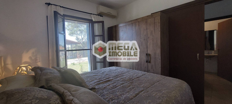 Imagem Casa com 5 Quartos à Venda, 170 m² em Centro - Rancho Queimado Imagem Casa com 5 Quartos à Venda, 170 m² em Centro - Rancho Queimado