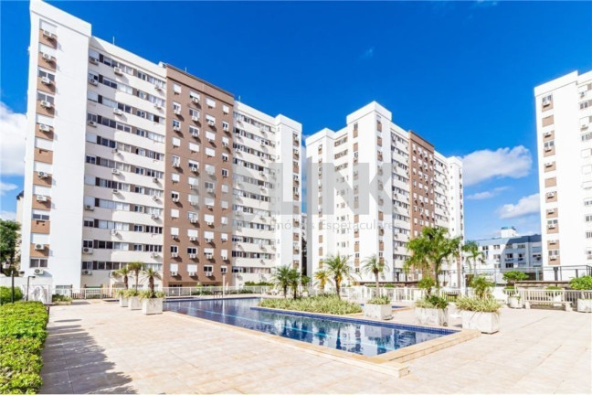 Imagem Apartamento com 3 Quartos à Venda, 70 m² em Passo Da Areia - Porto Alegre