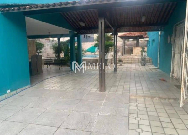 Imagem Casa com 5 Quartos à Venda, 200 m² em Candeias - Jaboatão Dos Guararapes Imagem Casa com 5 Quartos à Venda, 200 m² em Candeias - Jaboatão Dos Guararapes