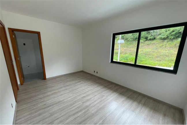 Imagem Casa com 3 Quartos à Venda, em Bela Vista - Palhoça Imagem Casa com 3 Quartos à Venda, em Bela Vista - Palhoça