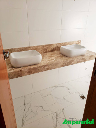 Imagem Casa com 4 Quartos à Venda, 240 m² em Campo Grande - Santos