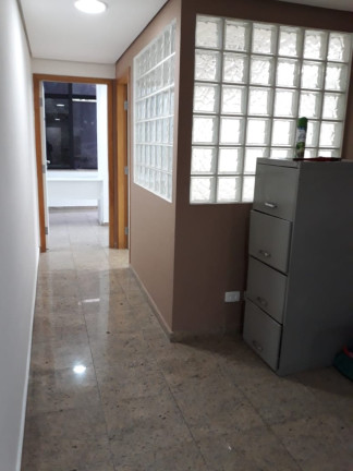 Sala Comercial à Venda, 45 m² em Moema - São Paulo