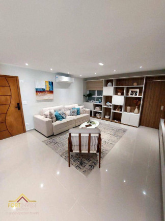 Imagem Imóvel com 3 Quartos à Venda, 206 m² em Caiçara - Praia Grande Imagem Imóvel com 3 Quartos à Venda, 206 m² em Caiçara - Praia Grande