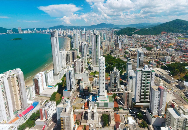 Apartamento com 4 Quartos à Venda, 168 m² em Pioneiros - Balneário Camboriú