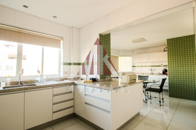 Imagem Imóvel com 4 Quartos à Venda, 270 m² em Zona 01 - Maringá Imagem Imóvel com 4 Quartos à Venda, 270 m² em Zona 01 - Maringá