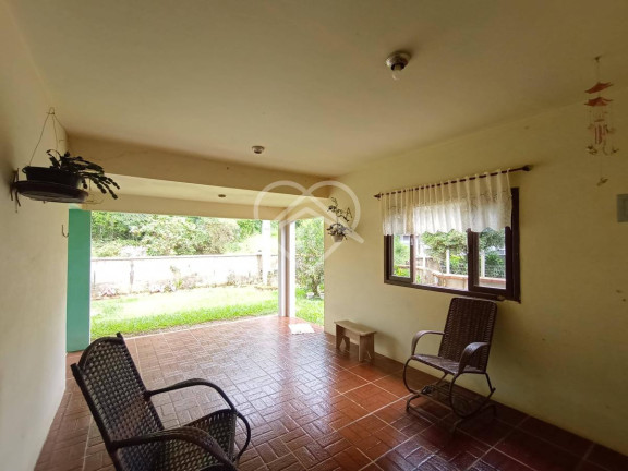 Imagem Casa com 5 Quartos à Venda, 220 m² Imagem Casa com 5 Quartos à Venda, 220 m²