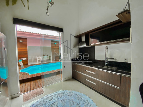 Imagem Casa com 2 Quartos à Venda, 231 m² em Santa Clara - Camboriú