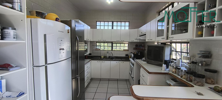 Imagem Casa com 4 Quartos à Venda, 213 m² em Capão Raso - Curitiba Imagem Casa com 4 Quartos à Venda, 213 m² em Capão Raso - Curitiba
