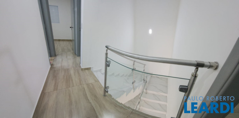 Imagem Casa com 3 Quartos à Venda, 264 m² em Vila Curuçá - Santo André Imagem Casa com 3 Quartos à Venda, 264 m² em Vila Curuçá - Santo André