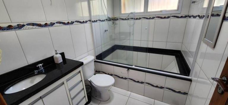 Imagem Casa com 3 Quartos à Venda ou Locação, 2.390 m² em Altos De Santana I - Jacareí Imagem Casa com 3 Quartos à Venda ou Locação, 2.390 m² em Altos De Santana I - Jacareí