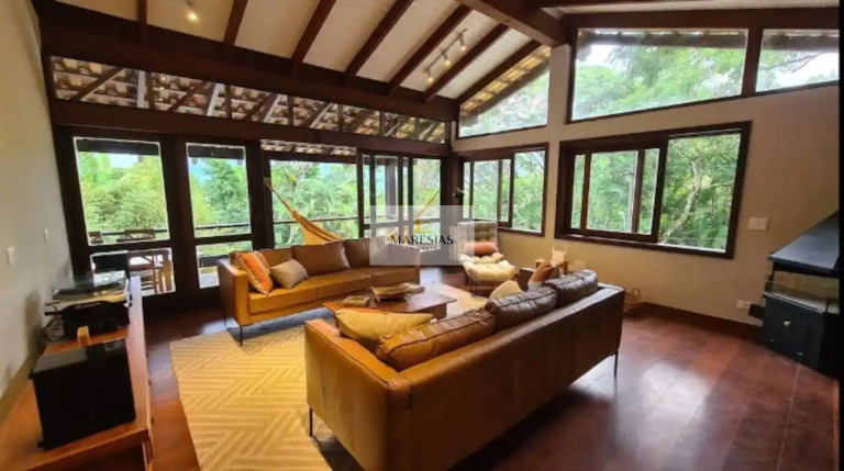 Imagem Casa com 4 Quartos à Venda, 260 m² em Maresias - São Sebastião Imagem Casa com 4 Quartos à Venda, 260 m² em Maresias - São Sebastião