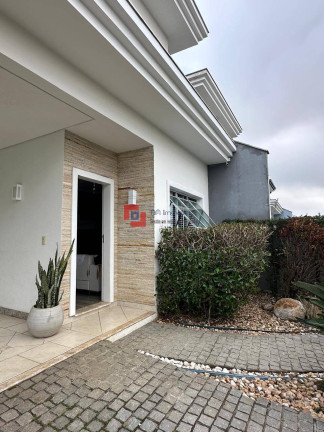 Imagem Casa com 3 Quartos à Venda, 170 m² em Saguaçu - Joinville Imagem Casa com 3 Quartos à Venda, 170 m² em Saguaçu - Joinville