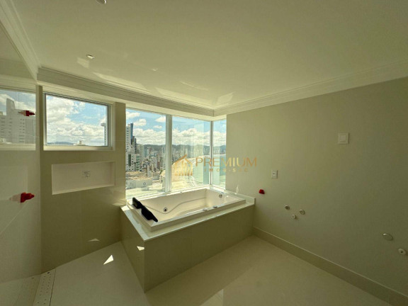 Imagem Apartamento com 4 Quartos à Venda, 216 m² em Barra Sul - Balneário Camboriú Imagem Apartamento com 4 Quartos à Venda, 216 m² em Barra Sul - Balneário Camboriú