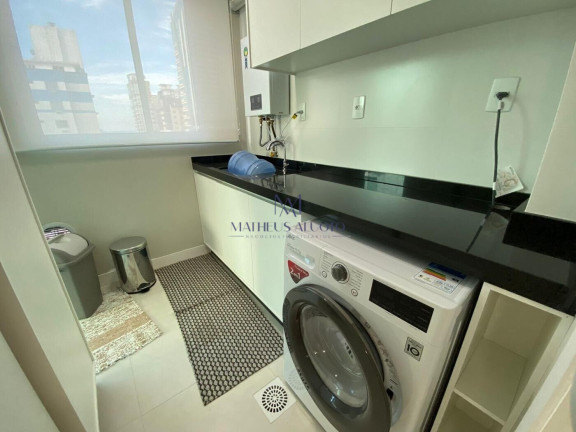 Imagem Apartamento com 4 Quartos à Venda, 175 m² em Meia Praia - Itapema