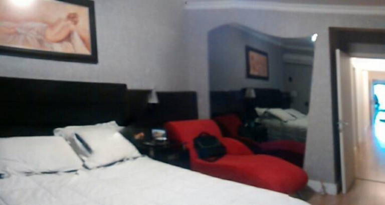 Imagem Apartamento com 3 Quartos à Venda, 140 m² em Centro - Florianópolis Imagem Apartamento com 3 Quartos à Venda, 140 m² em Centro - Florianópolis