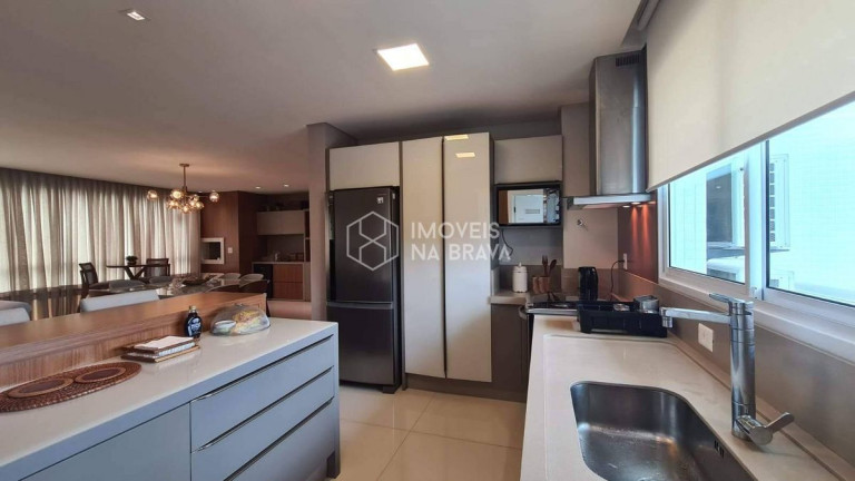 Imagem Apartamento com 4 Quartos à Venda, 190 m² em Praia Brava - Itajaí