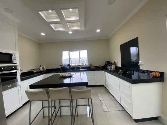 Imagem Sobrado com 3 Quartos à Venda, 291 m² em Centro - Botelhos Imagem Sobrado com 3 Quartos à Venda, 291 m² em Centro - Botelhos