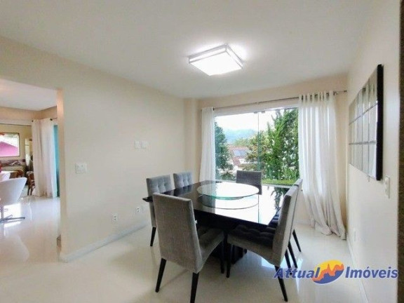 Imagem Casa com 3 Quartos à Venda, 262 m² em Vargem Grande - Teresópolis