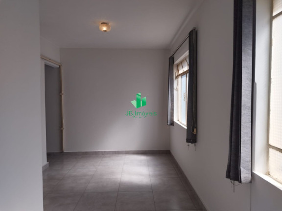 Imóvel com 3 Quartos para Alugar, 1 m² em Centro - Montes Claros