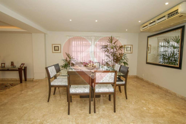 Imagem Casa com 4 Quartos à Venda, 750 m² em Barra Da Tijuca - Rio De Janeiro Imagem Casa com 4 Quartos à Venda, 750 m² em Barra Da Tijuca - Rio De Janeiro