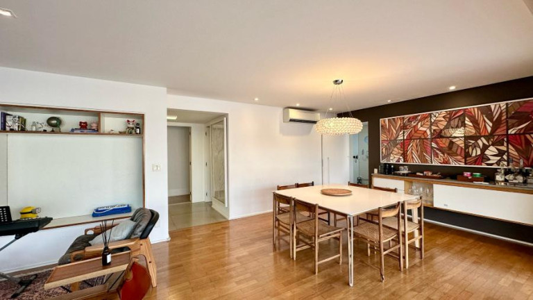 Imagem Apartamento com 3 Quartos à Venda, 223 m² em Itaim Bibi - São Paulo