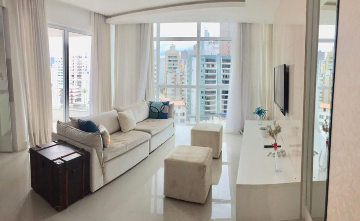 Imagem Apartamento com 3 Quartos à Venda, 169 m² em Centro - Balneário Camboriú Imagem Apartamento com 3 Quartos à Venda, 169 m² em Centro - Balneário Camboriú