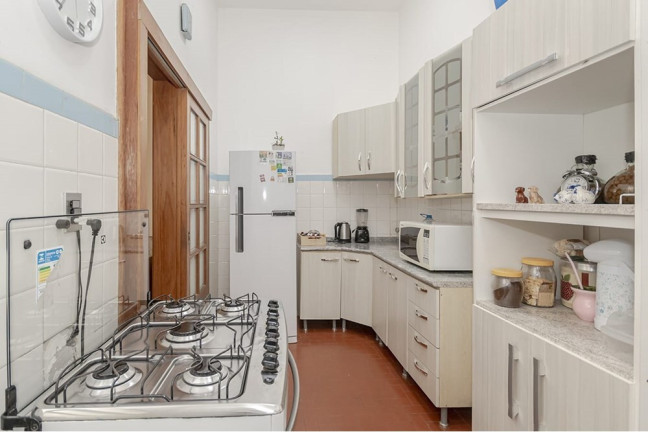 Imagem Imóvel com 2 Quartos à Venda, 72 m² em Passo Da Areia - Porto Alegre Imagem Imóvel com 2 Quartos à Venda, 72 m² em Passo Da Areia - Porto Alegre