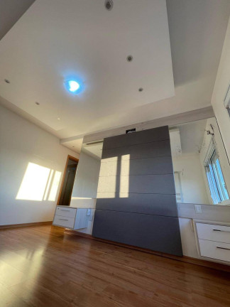 Imagem Apartamento à Venda, 132 m² em Passo Da Areia - Porto Alegre Imagem Apartamento à Venda, 132 m² em Passo Da Areia - Porto Alegre