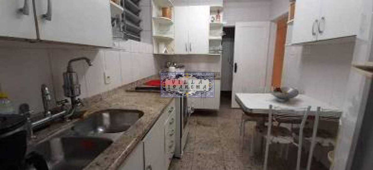 Imagem Apartamento com 3 Quartos à Venda, 160 m² em Copacabana - Rio De Janeiro Imagem Apartamento com 3 Quartos à Venda, 160 m² em Copacabana - Rio De Janeiro