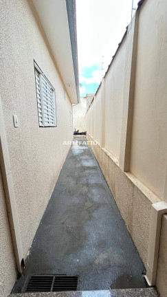 Imagem Casa com 3 Quartos à Venda, 200 m² Imagem Casa com 3 Quartos à Venda, 200 m²