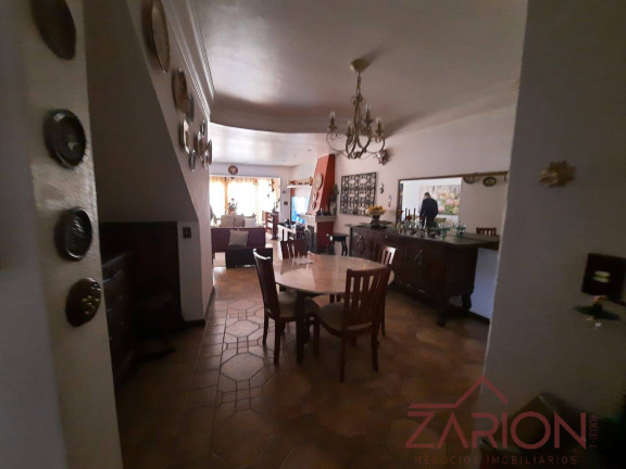 Imagem Casa com 4 Quartos à Venda, 299 m² em Parque Residencial Bom Conselho - Taubaté Imagem Casa com 4 Quartos à Venda, 299 m² em Parque Residencial Bom Conselho - Taubaté