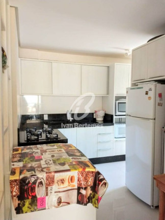 Imagem Apartamento com 3 Quartos para Temporada, em Mariscal - Bombinhas Imagem Apartamento com 3 Quartos para Temporada, em Mariscal - Bombinhas