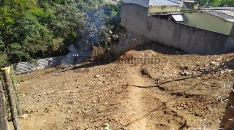 Imagem Terreno à Venda, 360 m² em Roma - Volta Redonda Imagem Terreno à Venda, 360 m² em Roma - Volta Redonda