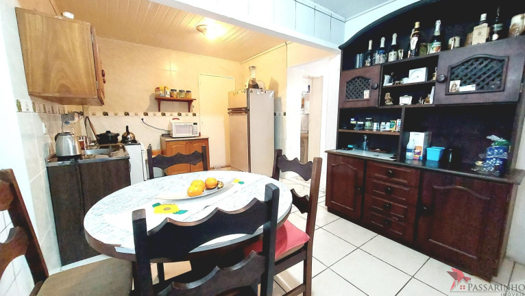 Imagem Casa com 6 Quartos à Venda, 220 m² em Getúlio Vargas - Torres Imagem Casa com 6 Quartos à Venda, 220 m² em Getúlio Vargas - Torres