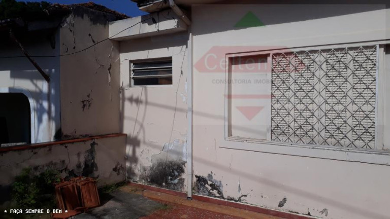 Imagem Casa com 5 Quartos à Venda, 200 m² em Centro - Taubaté Imagem Casa com 5 Quartos à Venda, 200 m² em Centro - Taubaté