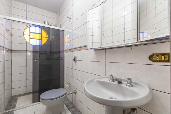 Imagem Casa com 4 Quartos à Venda, 200 m² em Bigorrilho - Curitiba