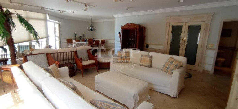 Imagem Apartamento com 4 Quartos à Venda, 215 m² em Pitangueiras - Guarujá