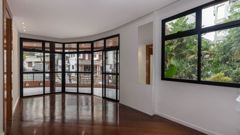 Imagem Imóvel com 2 Quartos à Venda, 99 m² em Lagoa - Rio De Janeiro Imagem Imóvel com 2 Quartos à Venda, 99 m² em Lagoa - Rio De Janeiro