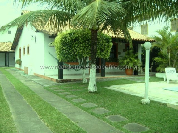 Imagem Imóvel com 4 Quartos à Venda, 150 m² em Peró - Cabo Frio Imagem Imóvel com 4 Quartos à Venda, 150 m² em Peró - Cabo Frio