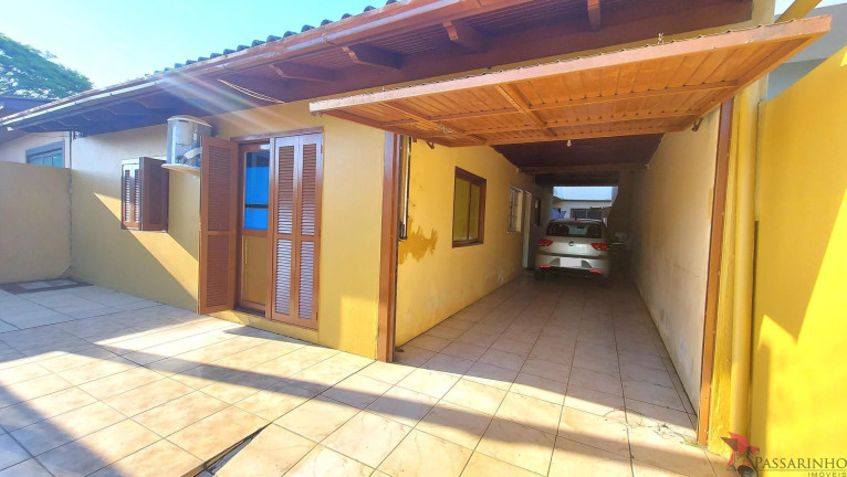 Casa com 6 Quartos à Venda, 220 m² em Getúlio Vargas - Torres