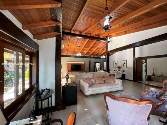 Imagem Casa à Venda, em Chácara Dos Lagos - Carapicuíba Imagem Casa à Venda, em Chácara Dos Lagos - Carapicuíba