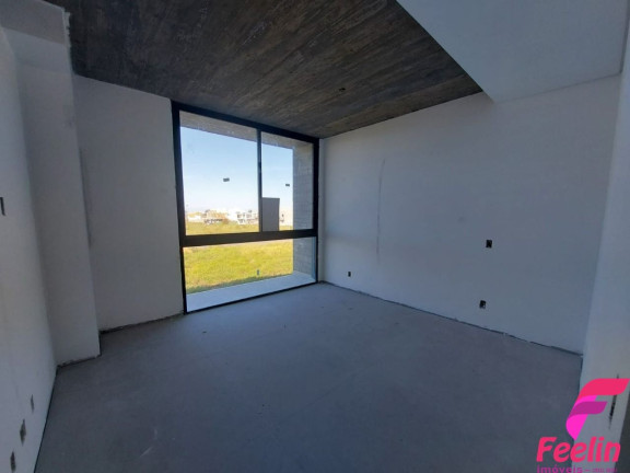 Imagem Casa com 3 Quartos à Venda, 165 m² em Campeche - Florianópolis Imagem Casa com 3 Quartos à Venda, 165 m² em Campeche - Florianópolis