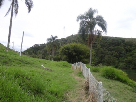 Imagem Terreno à Venda, 1.324 m² em Angola - Santa Branca Imagem Terreno à Venda, 1.324 m² em Angola - Santa Branca